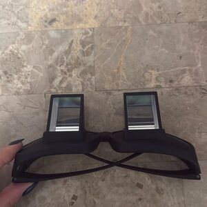 Lazy reading glasses for laying down